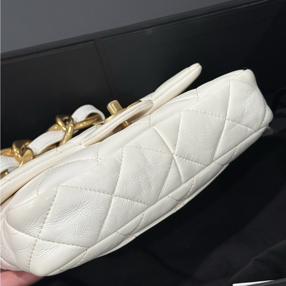 Chanel Small Flap Funky Town White Quilted Leather with Chunky chain - Picture 14 of 16